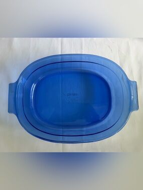 PYREX COBALT BLUE OVAL BAKING DISH with Handles 702